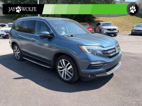 Another view of 2016 Honda Pilot Touring for sale in Kansas City, MO at Jay Wolfe Auto Outlet