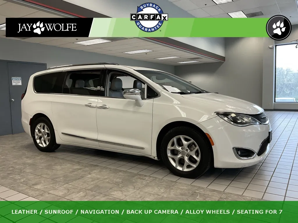 2020 Chrysler Pacifica Limited for sale in Kansas City, MO