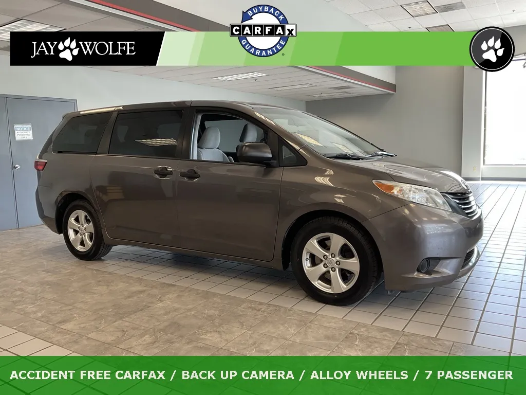 2016 Toyota Sienna L for sale in Kansas City, MO