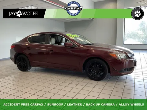 Red 2013 Acura ILX 2.0L for sale in Kansas City, MO