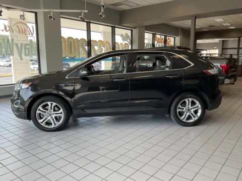 More photos of 2015 Ford Edge Titanium at Jay Wolfe Auto Outlet, MO