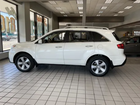 More photos of 2012 Acura MDX 3.7L at Jay Wolfe Auto Outlet, MO