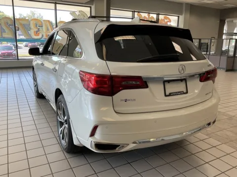 More photos of 2020 Acura MDX Advance at Jay Wolfe Auto Outlet, MO