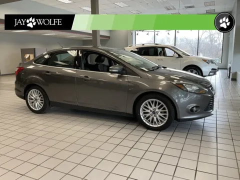 Gray 2014 Ford Focus Titanium for sale in Kansas City, MO