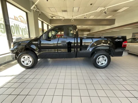 Another view of 2006 Ford F-150 XLT for sale in Kansas City, MO at Jay Wolfe Auto Outlet