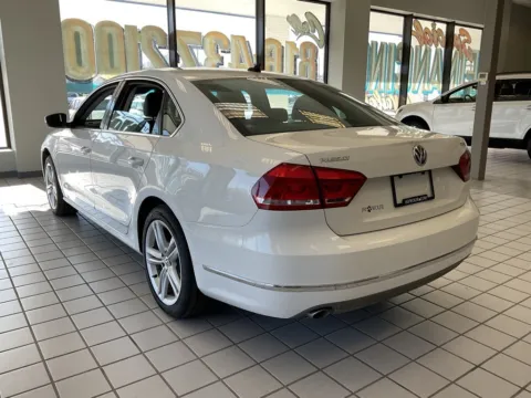 More photos of 2014 Volkswagen Passat TDI SEL Premium at Jay Wolfe Auto Outlet, MO