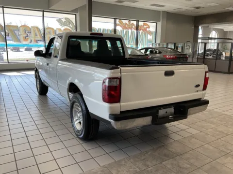 More photos of 2004 Ford Ranger XLT at Jay Wolfe Auto Outlet, MO