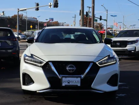 Photos of 2023 Nissan Maxima SV for sale in Kansas City, MO at Jay Wolfe Honda