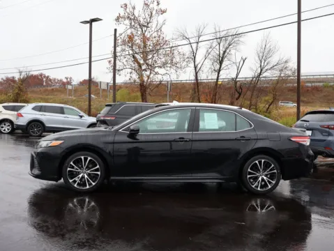 More photos of 2019 Toyota Camry L at Jay Wolfe Honda, MO