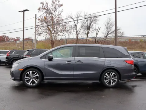More photos of 2023 Honda Odyssey Touring at Jay Wolfe Honda, MO