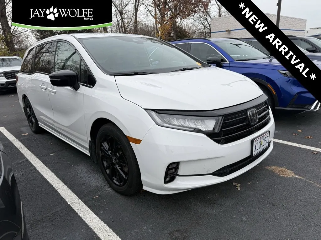 White 2023 Honda Odyssey Sport for sale in Kansas City, MO