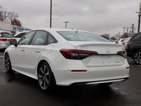 More photos of 2025 Honda Civic Sedan Hybrid Sport at Jay Wolfe Honda, MO