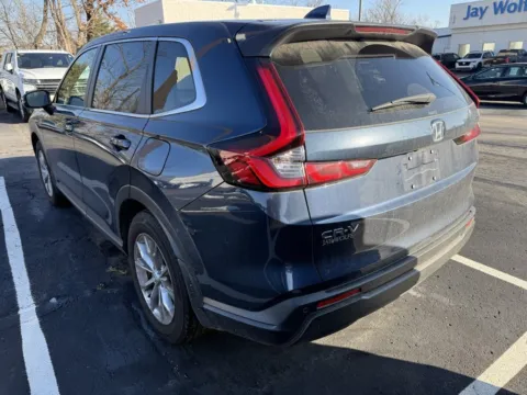More photos of 2025 Honda CR-V EX-L at Jay Wolfe Honda, MO