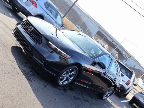 Another view of 2025 Honda Accord Hybrid EX-L for sale in Kansas City, MO at Jay Wolfe Honda