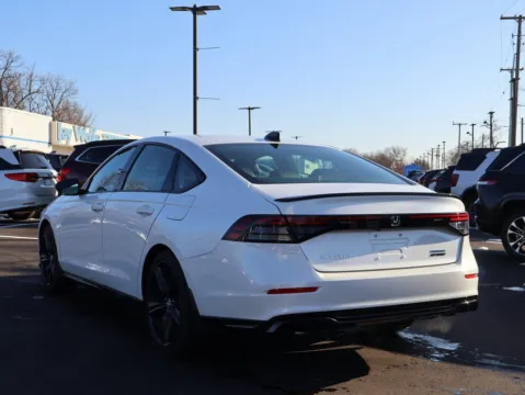 More photos of 2025 Honda Accord Hybrid Sport-L at Jay Wolfe Honda, MO