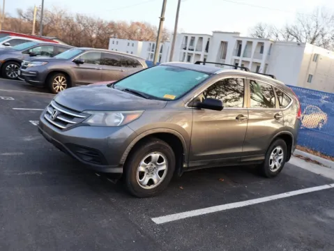 More photos of 2012 Honda CR-V LX at Jay Wolfe Honda, MO
