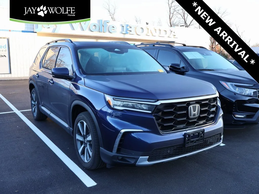 Black 2025 Honda Pilot Touring for sale in Kansas City, MO