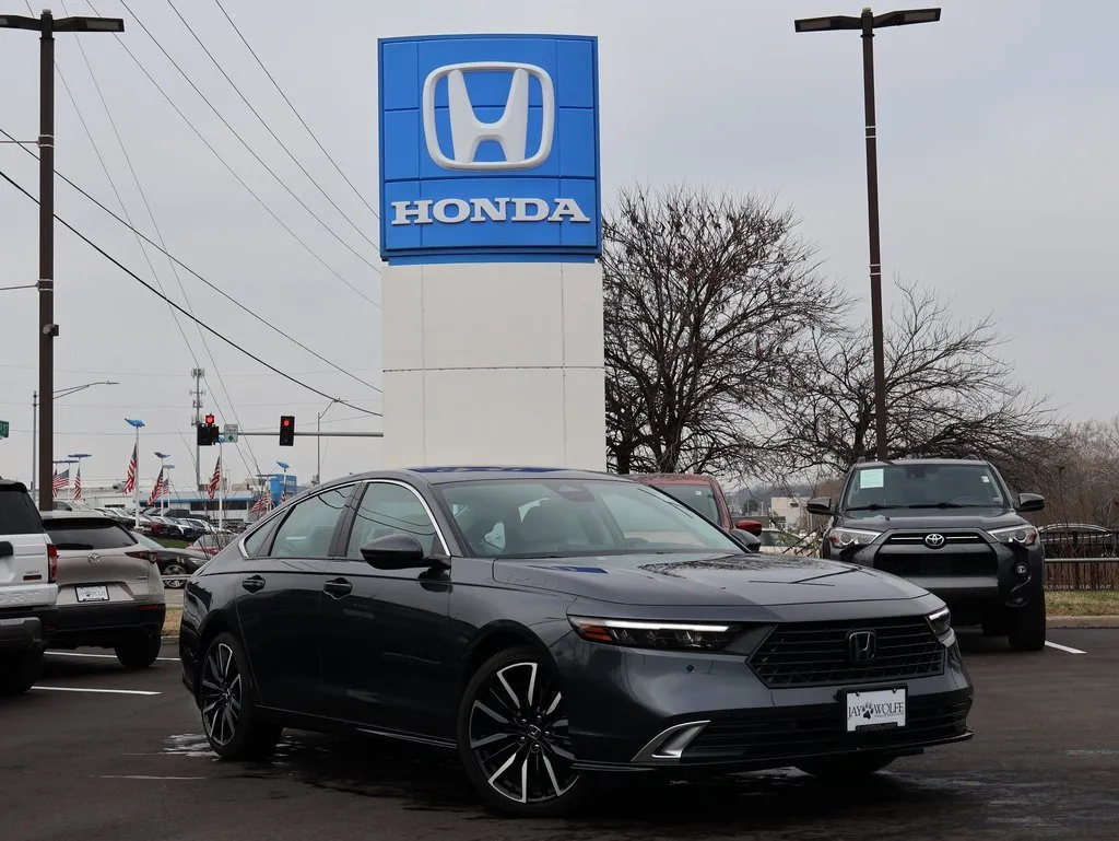 2023 Honda Accord Hybrid Touring