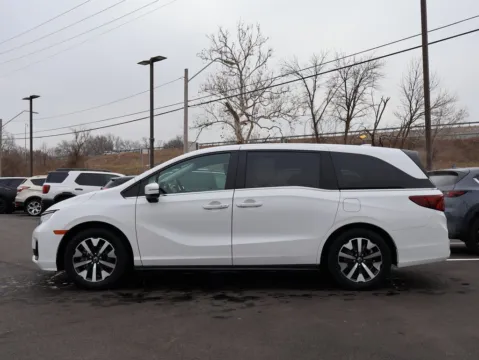 More photos of 2025 Honda Odyssey EX-L at Jay Wolfe Honda, MO