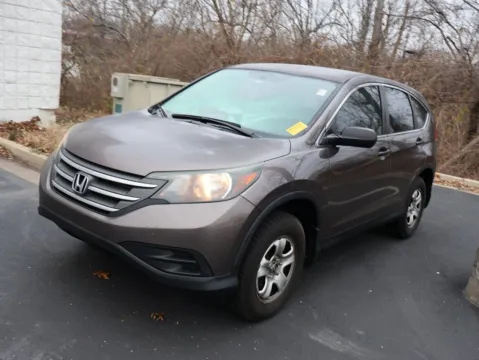 More photos of 2014 Honda CR-V LX at Jay Wolfe Honda, MO
