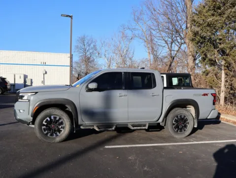 More photos of 2023 Nissan Frontier PRO-4X at Jay Wolfe Honda, MO