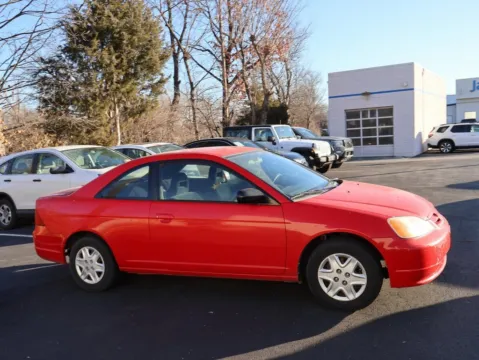 More photos of 2003 Honda Civic LX at Jay Wolfe Honda, MO