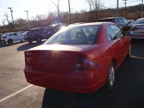 More photos of 2003 Honda Civic LX at Jay Wolfe Honda, MO