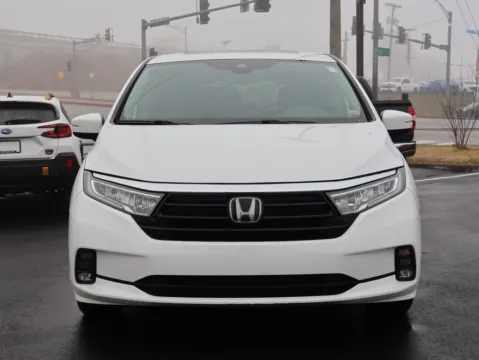 Photos of 2024 Honda Odyssey EX-L for sale in Kansas City, MO at Jay Wolfe Honda
