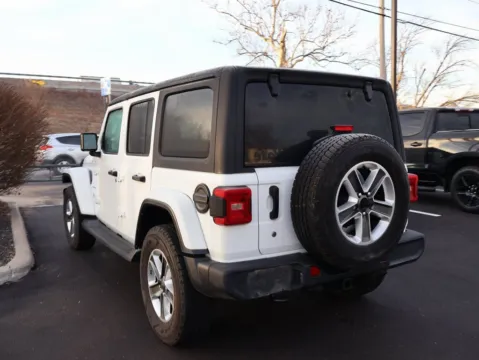 More photos of 2018 Jeep Wrangler Unlimited Sahara at Jay Wolfe Honda, MO