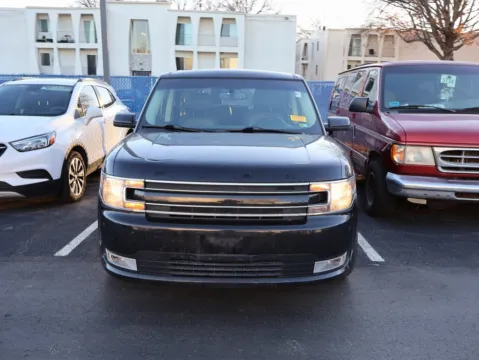 Photos of 2019 Ford Flex SEL for sale in Kansas City, MO at Jay Wolfe Honda