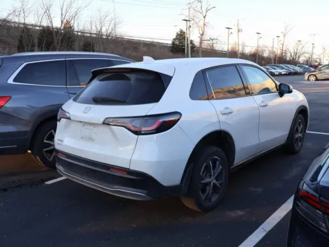 More photos of 2023 Honda HR-V EX-L at Jay Wolfe Honda, MO