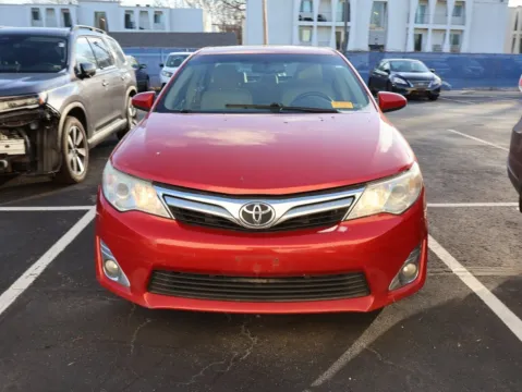 Photos of 2012 Toyota Camry XLE for sale in Kansas City, MO at Jay Wolfe Honda