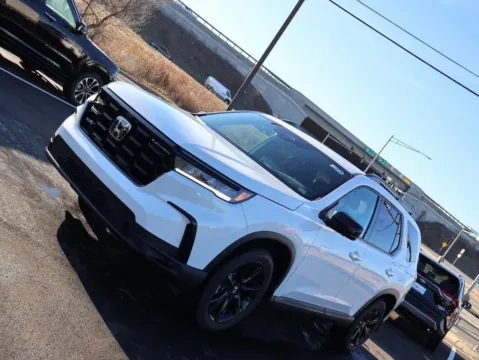 Another view of 2025 Honda Pilot Black Edition for sale in Kansas City, MO at Jay Wolfe Honda