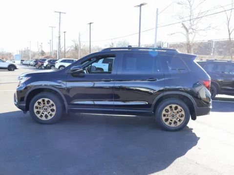 Photos of 2023 Honda Passport TrailSport for sale in Kansas City, MO at Jay Wolfe Honda