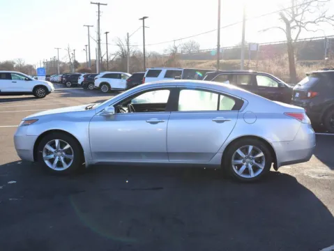 Photos of 2012 Acura TL Auto for sale in Kansas City, MO at Jay Wolfe Honda