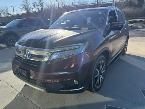 Another view of 2021 Honda Pilot Elite for sale in Kansas City, MO at Jay Wolfe Honda