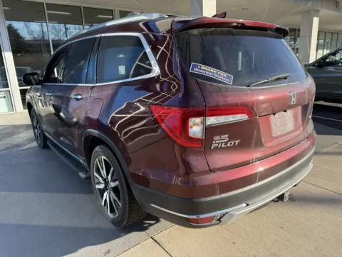 More photos of 2021 Honda Pilot Elite at Jay Wolfe Honda, MO
