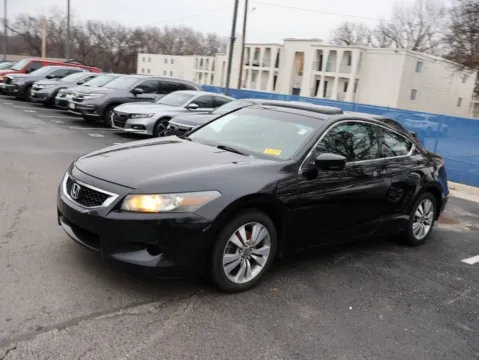 More photos of 2008 Honda Accord Cpe EX-L at Jay Wolfe Honda, MO