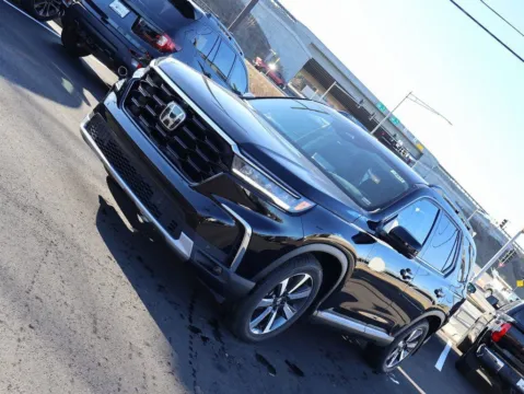 Another view of 2025 Honda Pilot Elite for sale in Kansas City, MO at Jay Wolfe Honda