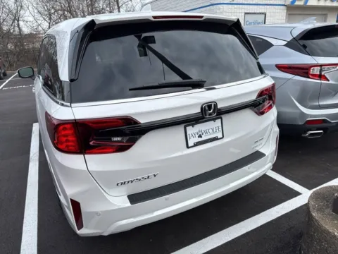 More photos of 2026 Honda Odyssey Elite at Jay Wolfe Honda, MO