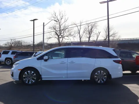 More photos of 2026 Honda Odyssey Elite at Jay Wolfe Honda, MO