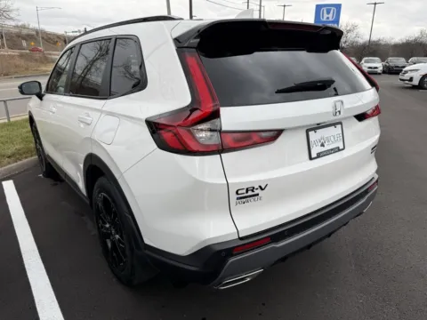 More photos of 2026 Honda CR-V Hybrid Sport Touring at Jay Wolfe Honda, MO