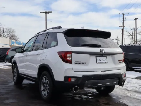 More photos of 2023 Honda Passport TrailSport at Jay Wolfe Honda, MO