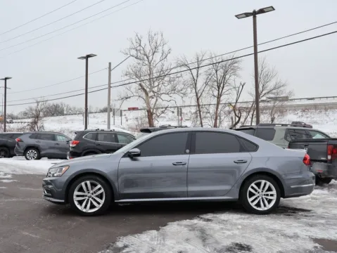 More photos of 2019 Volkswagen Passat 2.0T Wolfsburg Edition at Jay Wolfe Honda, MO