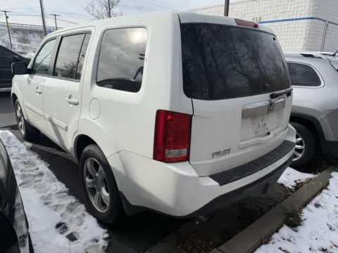 More photos of 2014 Honda Pilot EX-L at Jay Wolfe Honda, MO