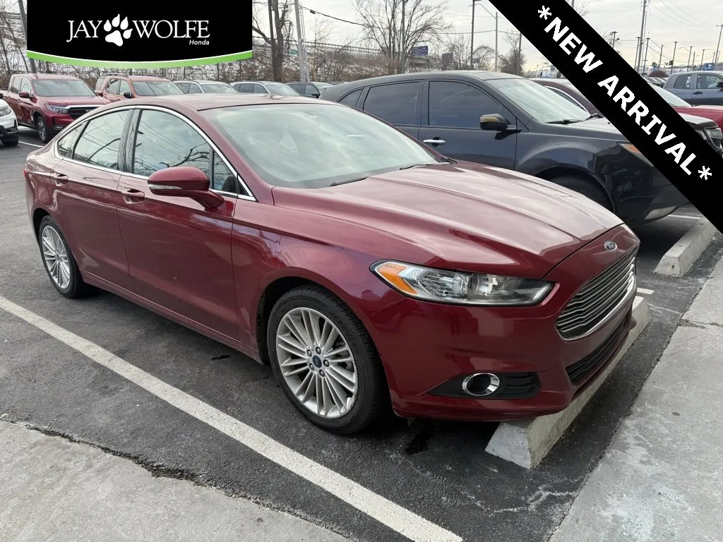 Red 2016 Ford Fusion SE for sale in Kansas City, MO