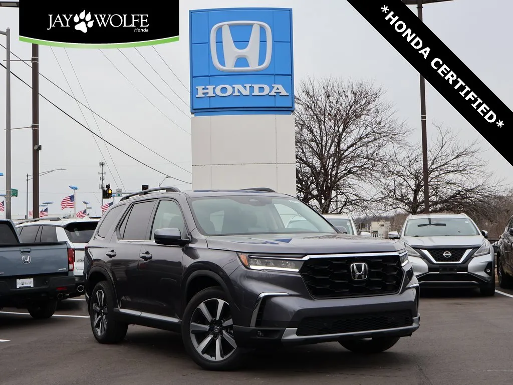 Gray 2025 Honda Pilot Elite for sale in Kansas City, MO