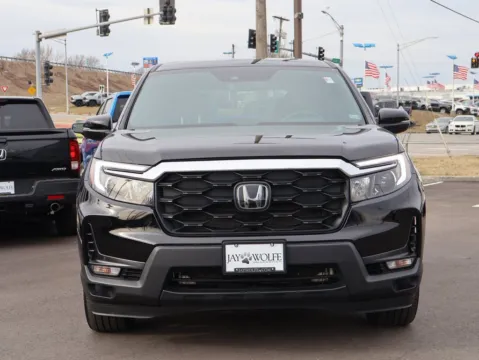 Photos of 2023 Honda Passport EX-L for sale in Kansas City, MO at Jay Wolfe Honda