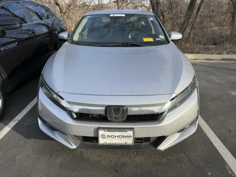 Photos of 2018 Honda Clarity Plug-In Hybrid for sale in Kansas City, MO at Jay Wolfe Honda