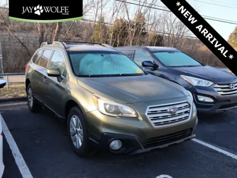 Green 2016 Subaru Outback 2.5i Premium for sale in Kansas City, MO